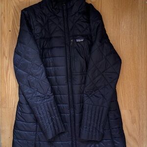 Patagonia Women's Navy Quilted Puffer Jacket